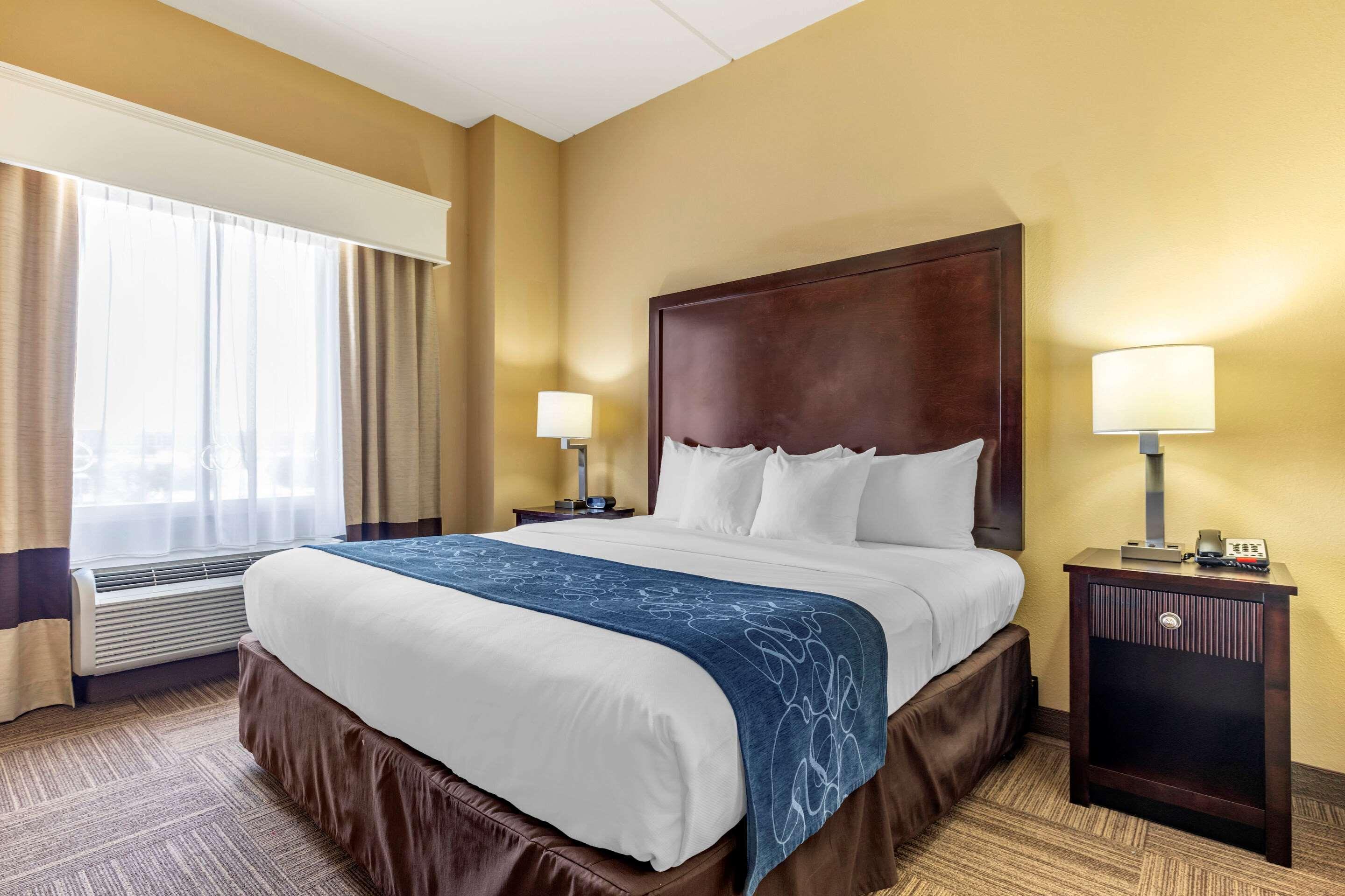 Comfort Suites Frisco Bagian luar foto