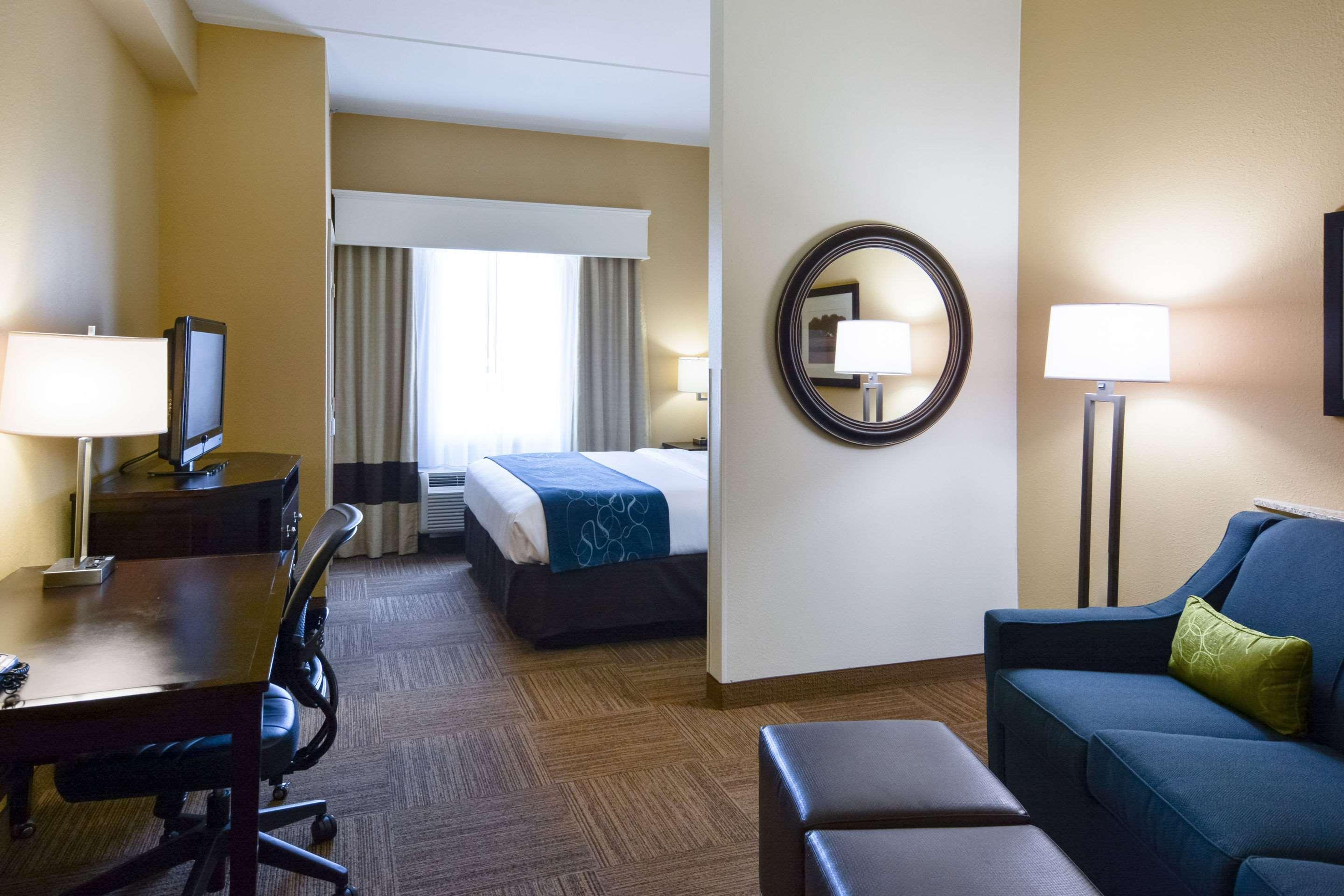 Comfort Suites Frisco Bagian luar foto