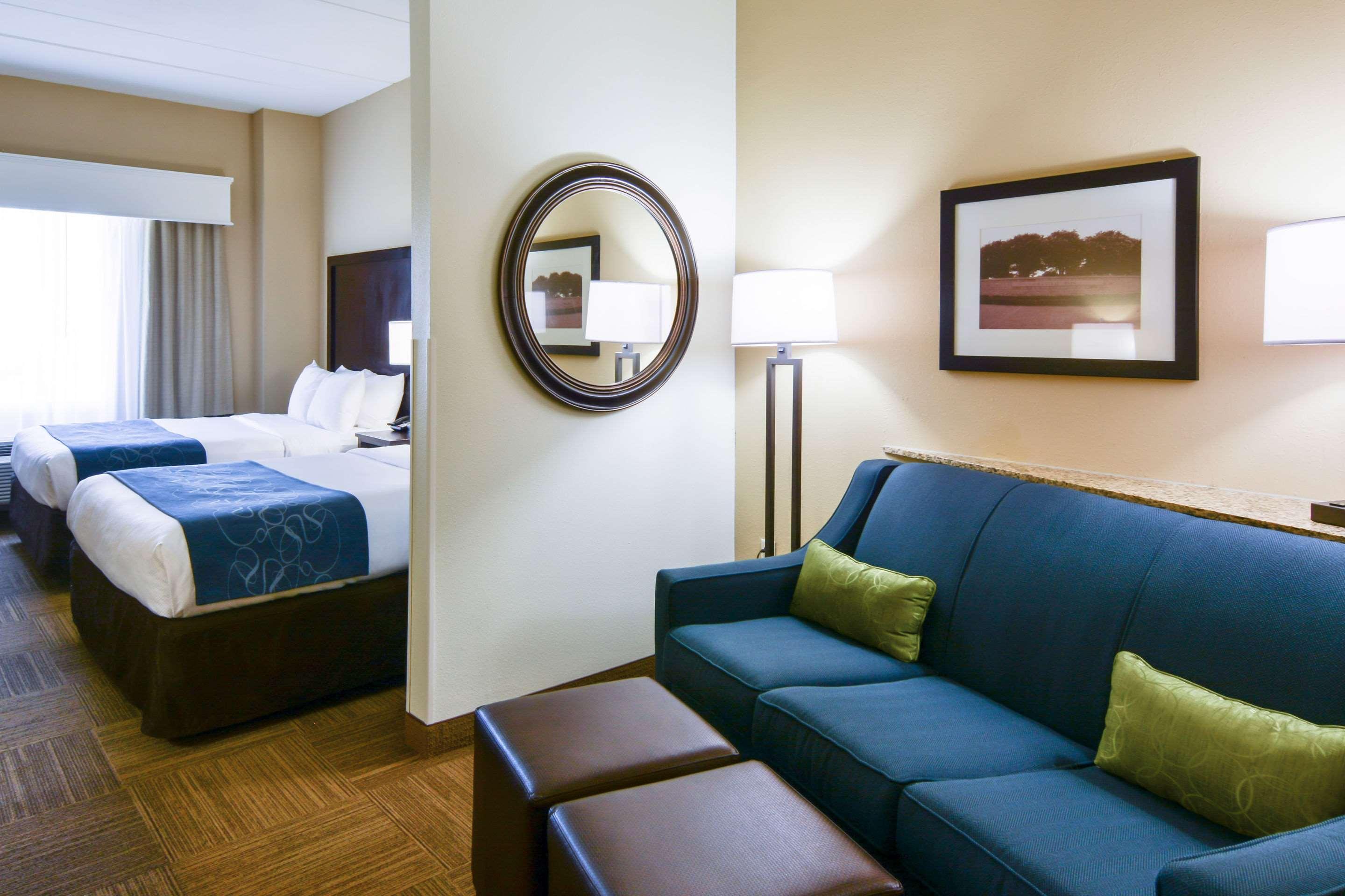 Comfort Suites Frisco Bagian luar foto