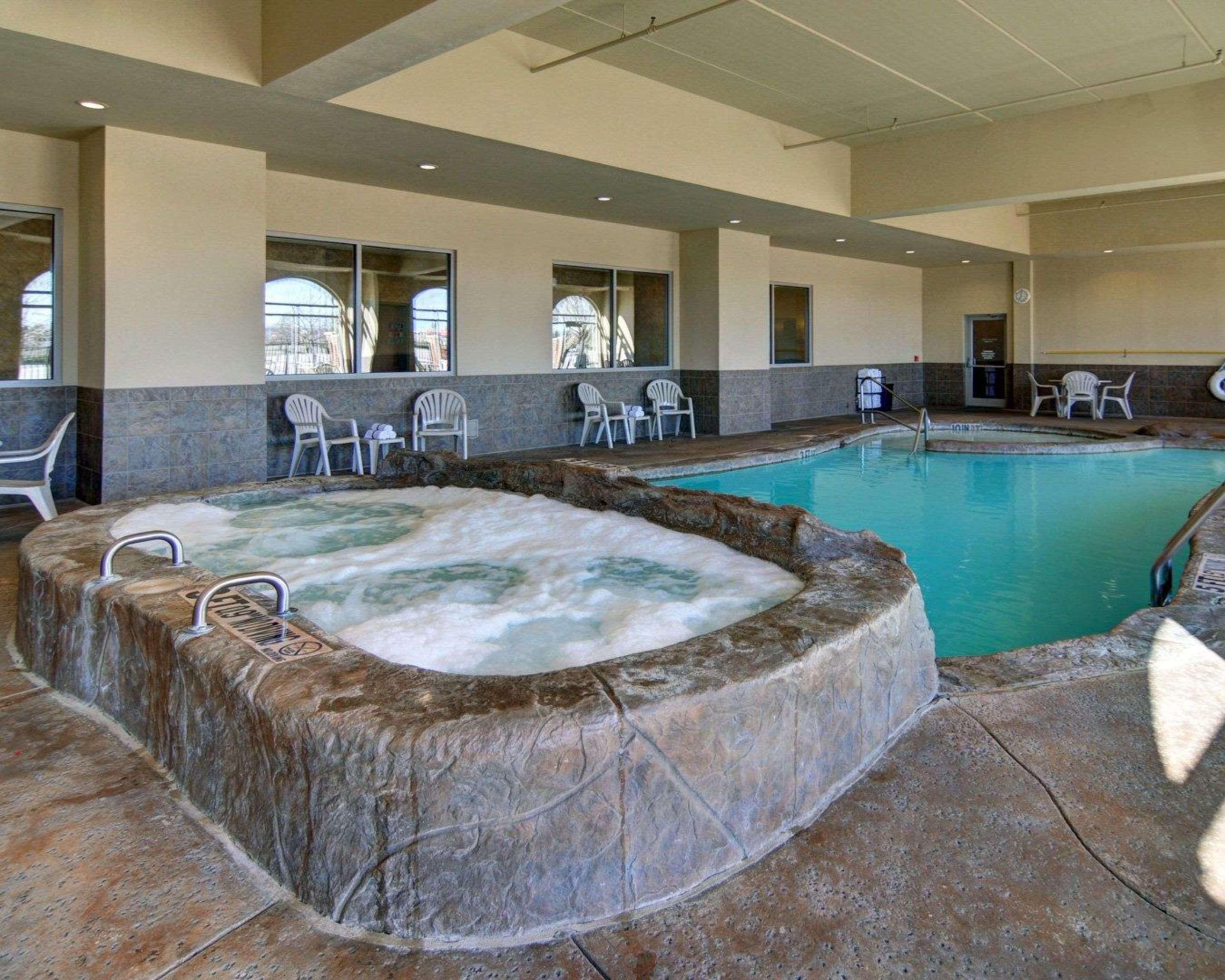 Comfort Suites Frisco Bagian luar foto