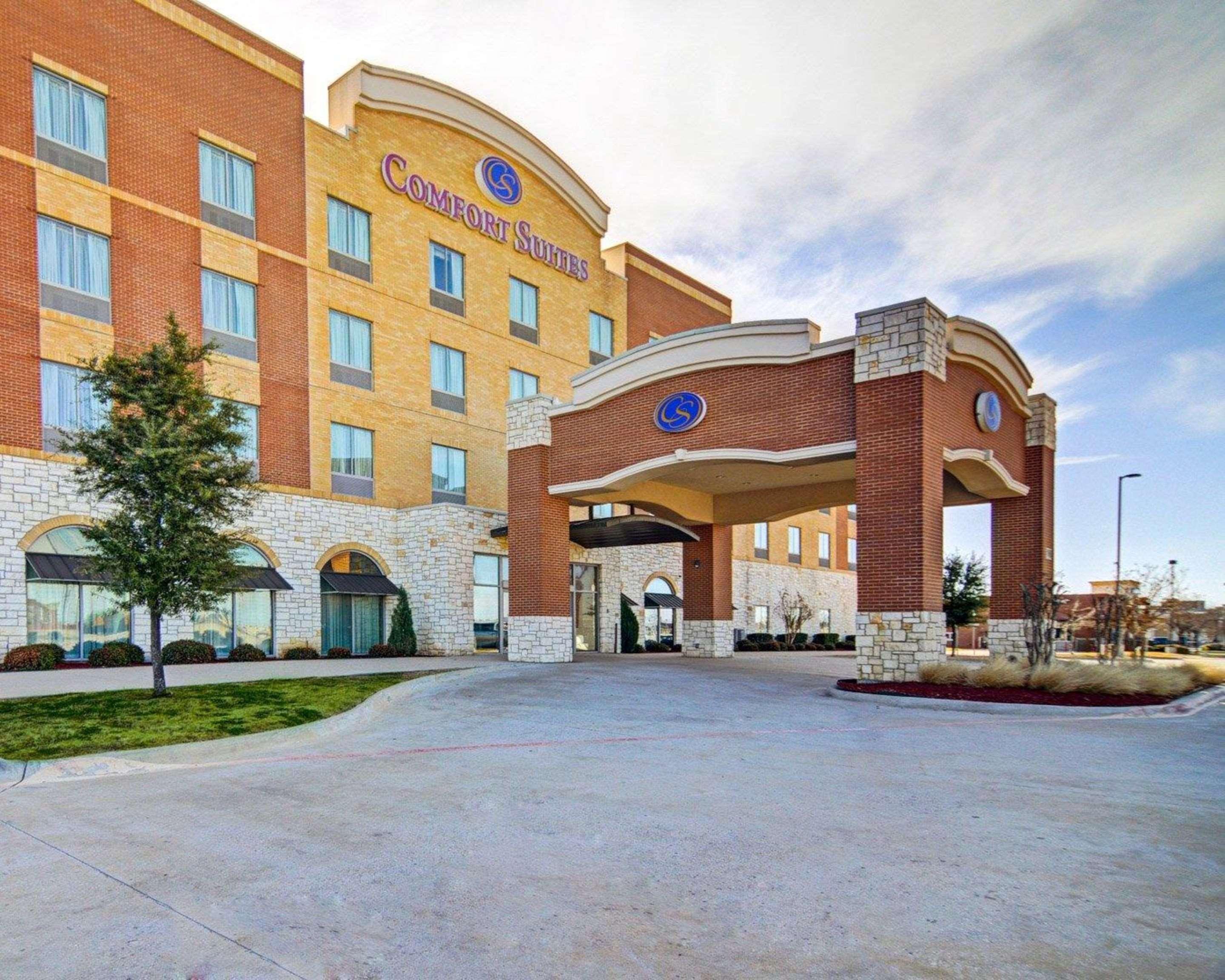 Comfort Suites Frisco Bagian luar foto