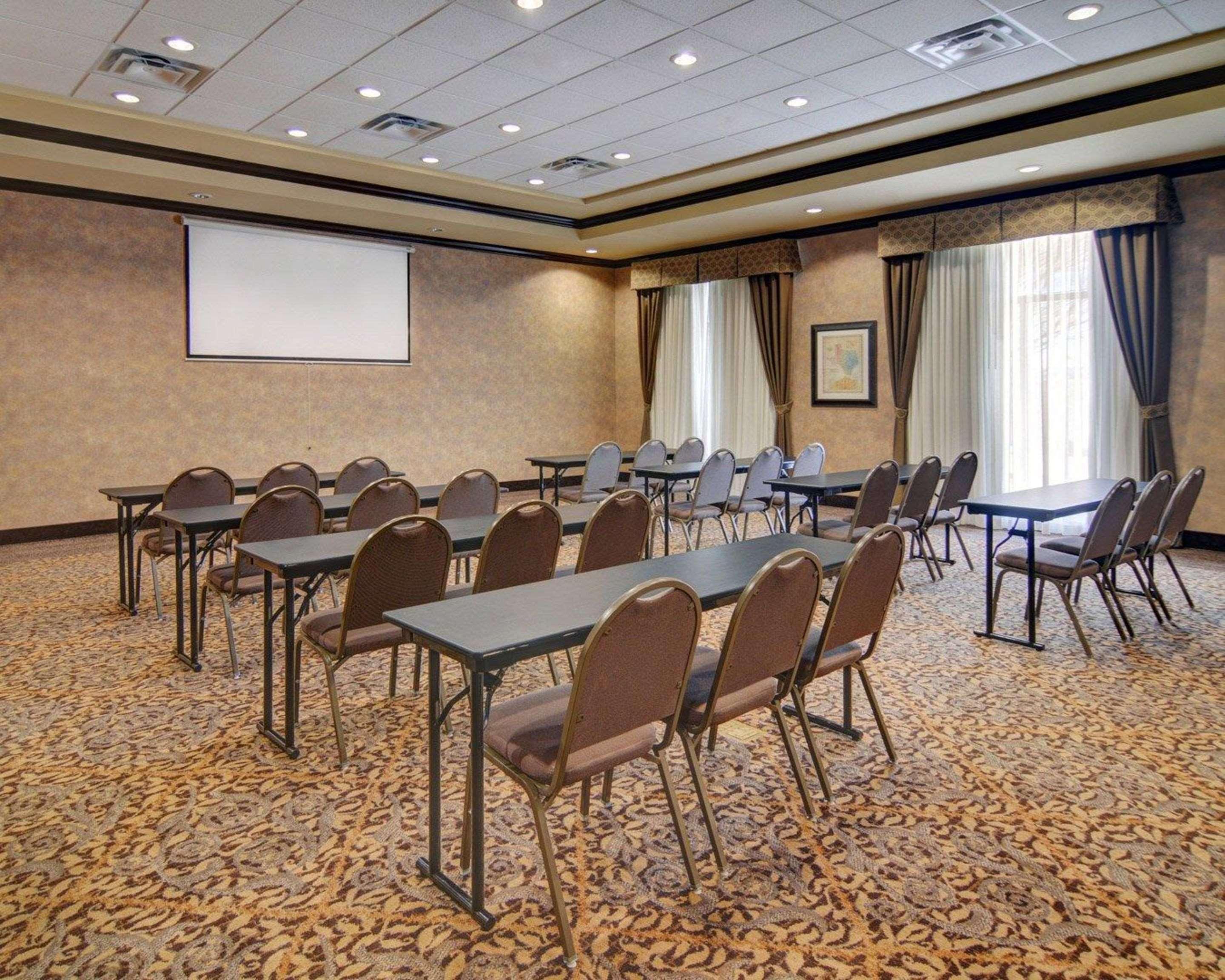 Comfort Suites Frisco Bagian luar foto