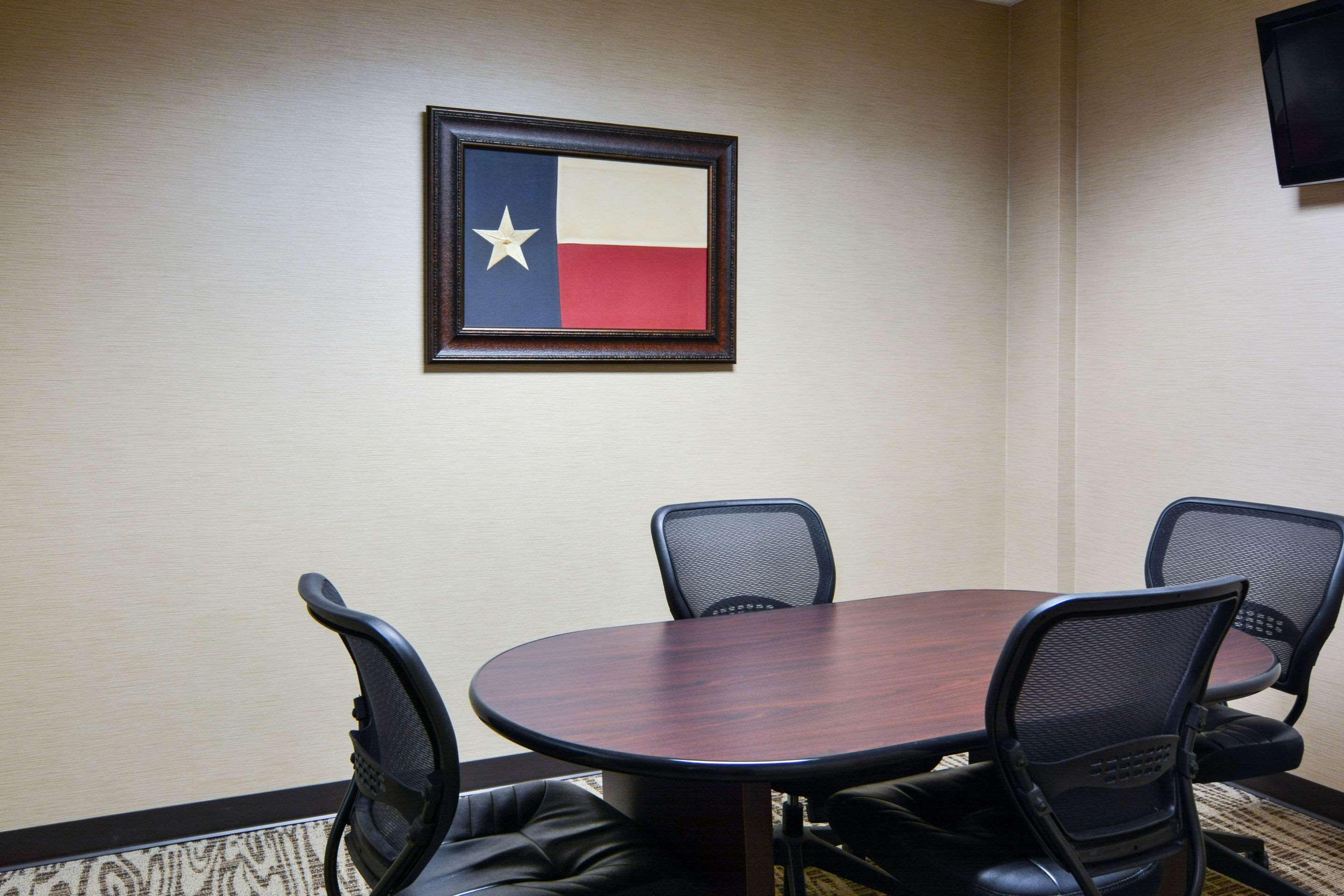 Comfort Suites Frisco Bagian luar foto