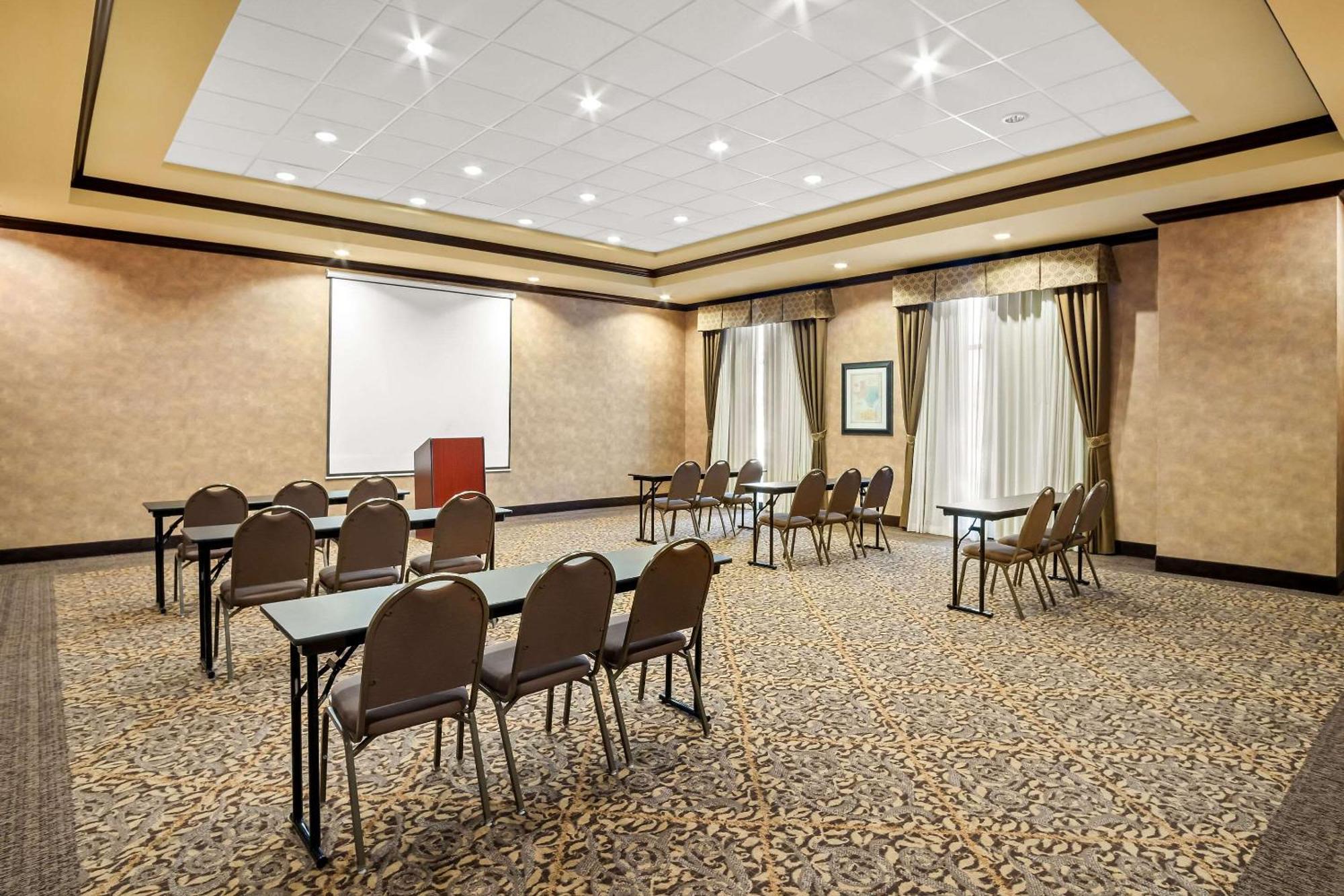 Comfort Suites Frisco Bagian luar foto