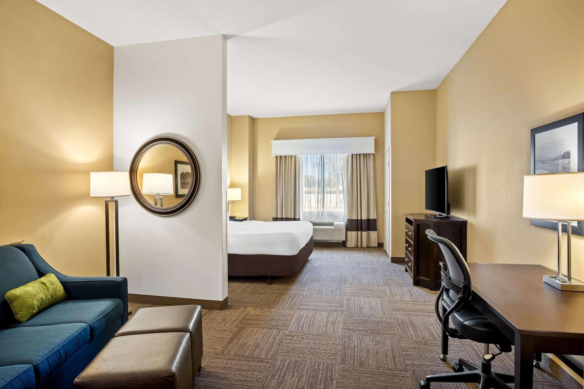 Comfort Suites Frisco Bagian luar foto