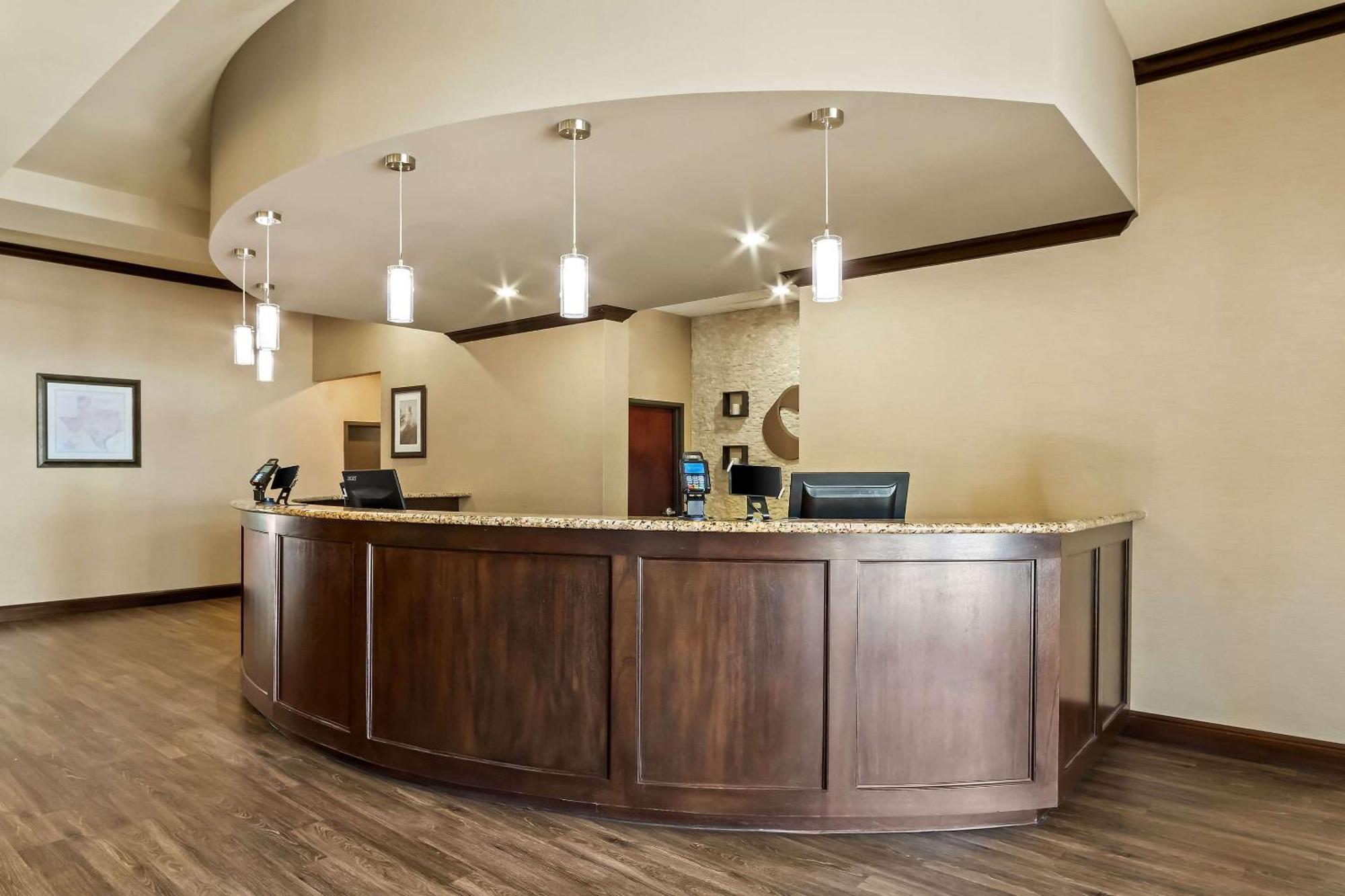Comfort Suites Frisco Bagian luar foto