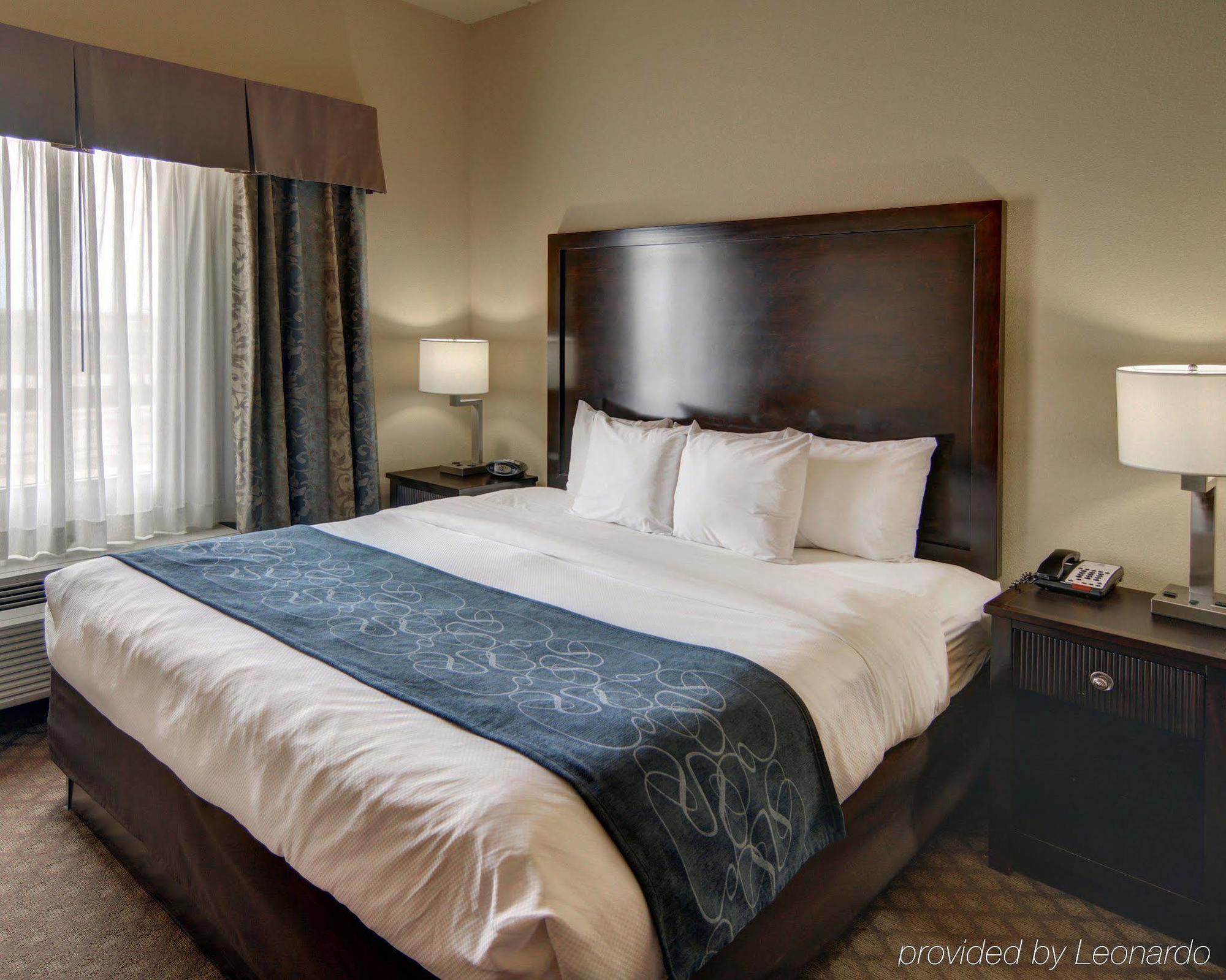 Comfort Suites Frisco Bagian luar foto